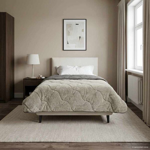 vidaXL Duvet d'hiver Matelass&eacute; Gris clair 135 x 200 cm