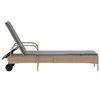 vidaXL Chaise longue avec roues et coussin beige résine tressée