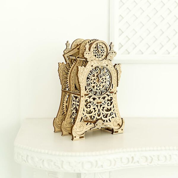 WOODEN CITY Kit de maquette Bois Horloge magique