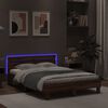 vidaXL Cadre de lit avec LED sans matelas ch&ecirc;ne marron 135x190 cm